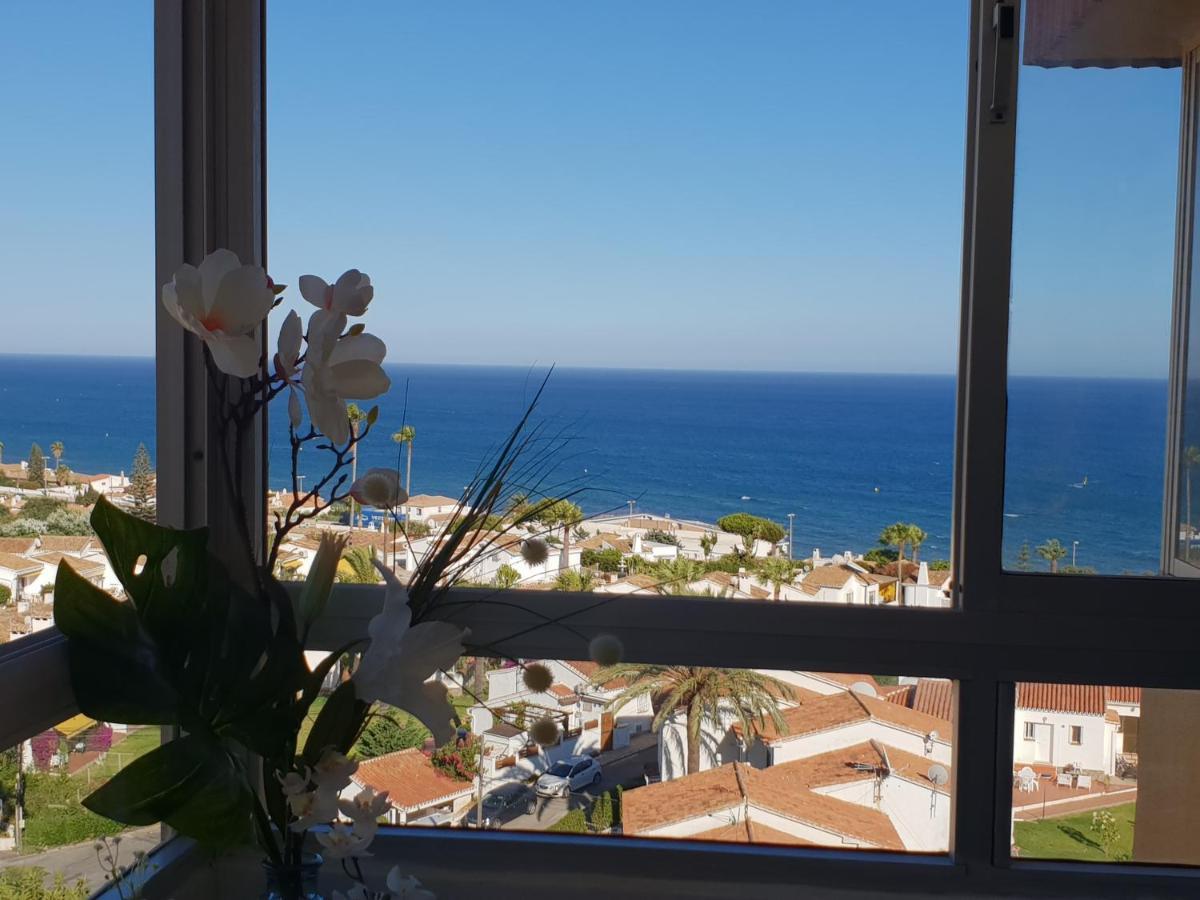 Frente A La Playa. Vistas Al Mar. La Cala De Mijas Apartment Malaga Bagian luar foto